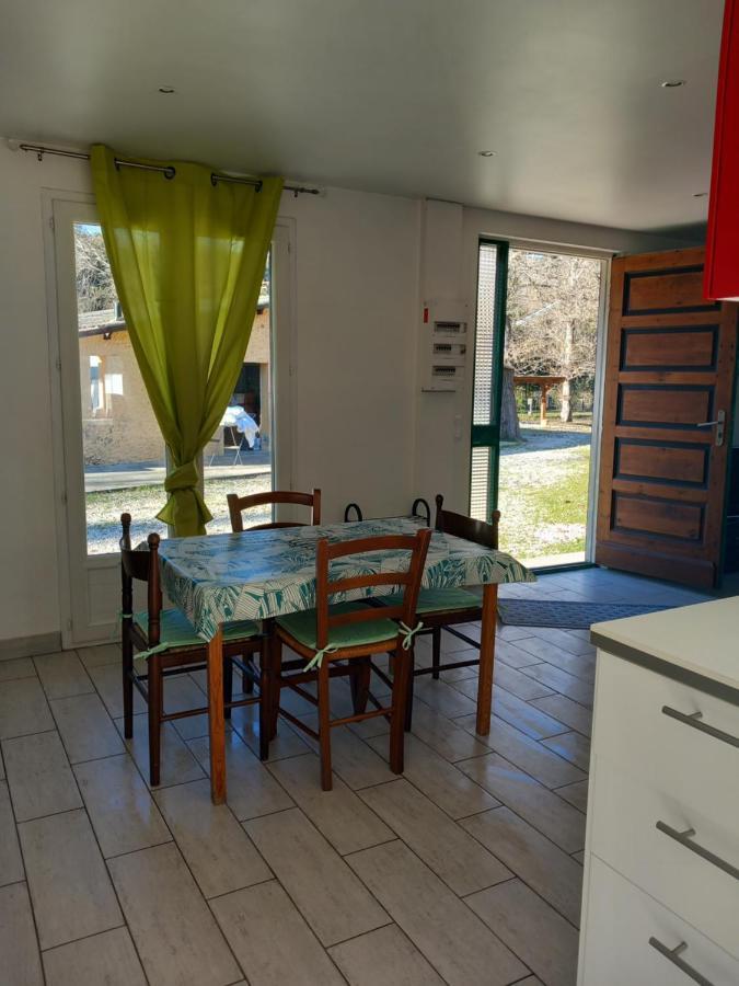 Petit Chalet En Bois Reynès Екстериор снимка